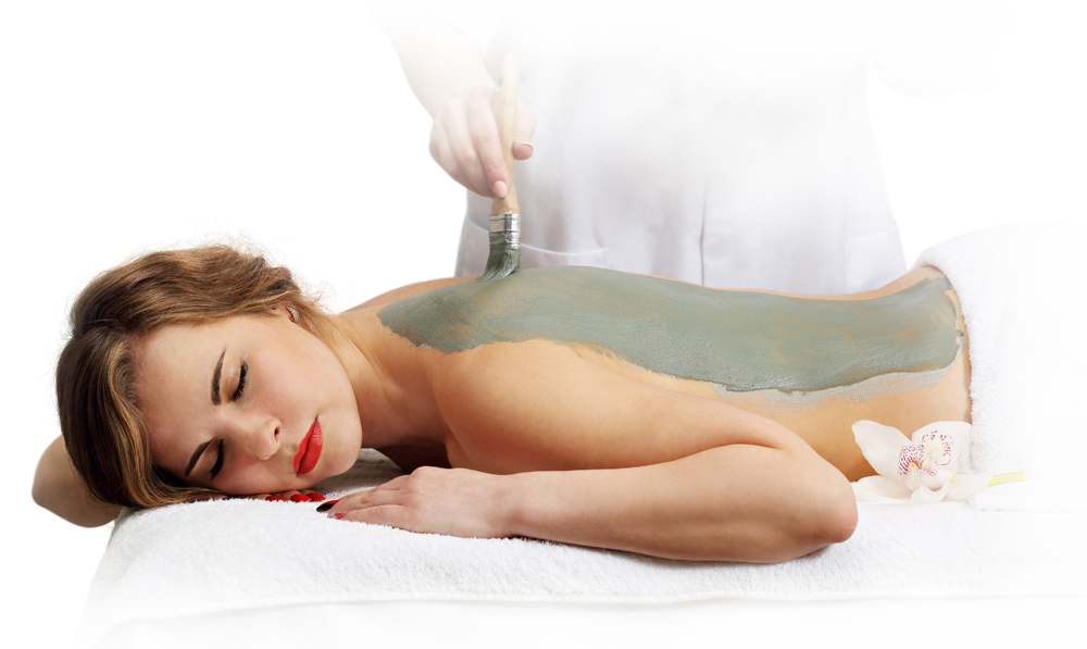 femme soin masque appliqué au pinceau